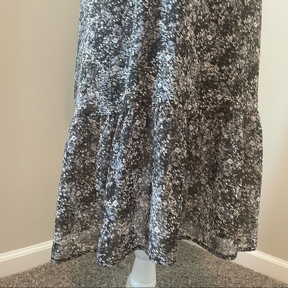 Banana Republic Smocked Neck Maxi - Picture 8 of 9